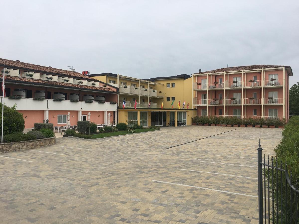 Hotel Bella Lazise Bagian luar foto