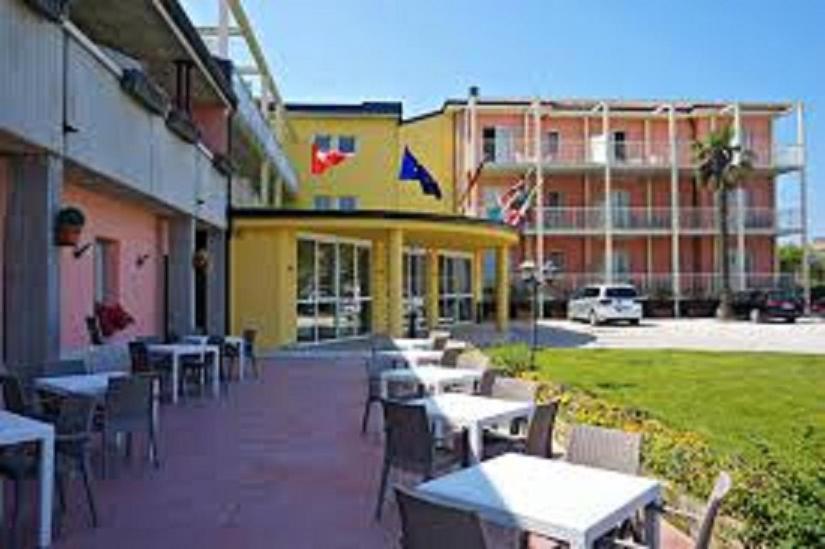 Hotel Bella Lazise Bagian luar foto